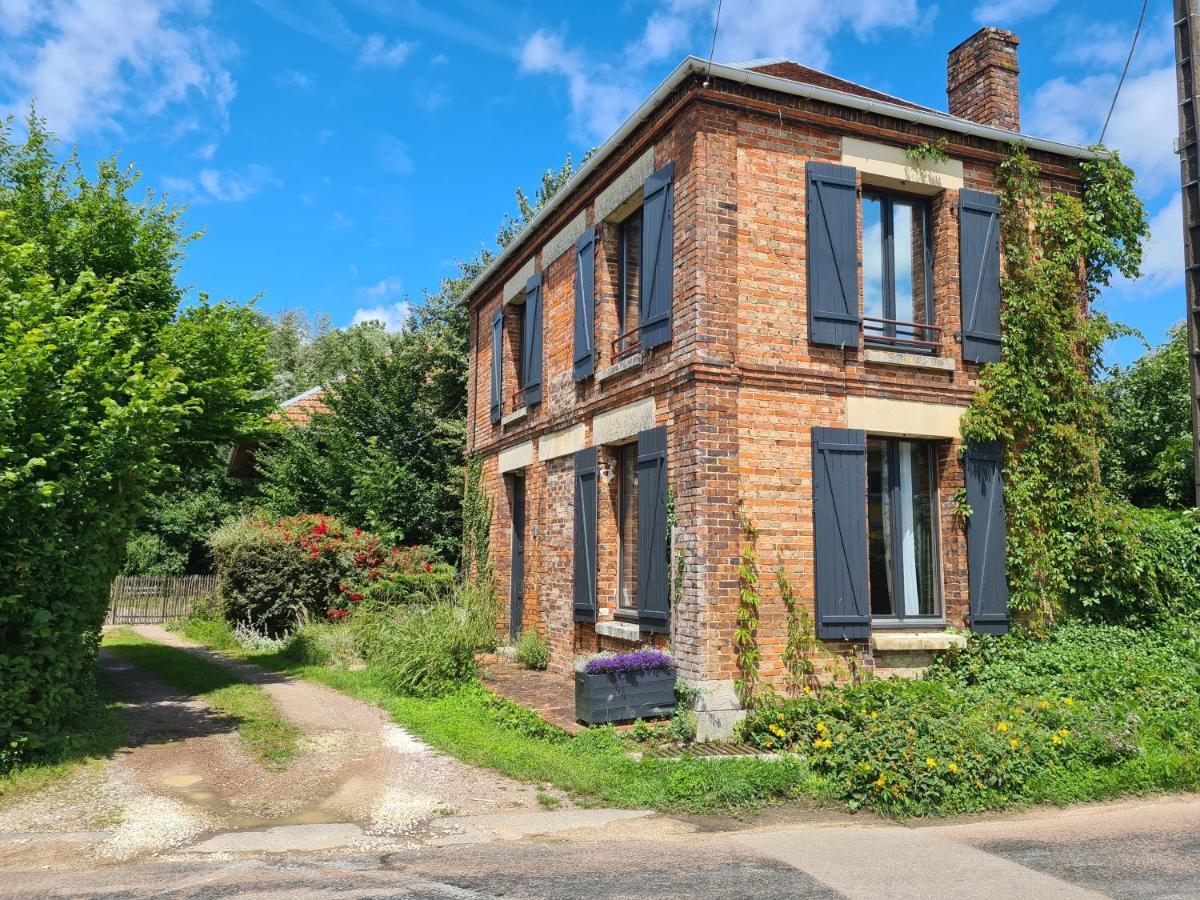 Maison La Cigogne Noire La Loge-aux-Chevres 외부 사진